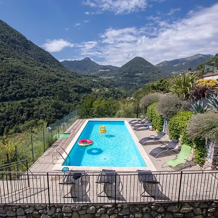 Sleeps 6 Pool Air Con Argegno