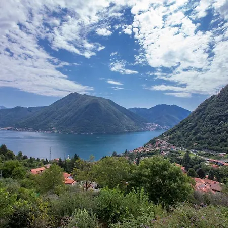 Sleeps 6 Pool Air Con *