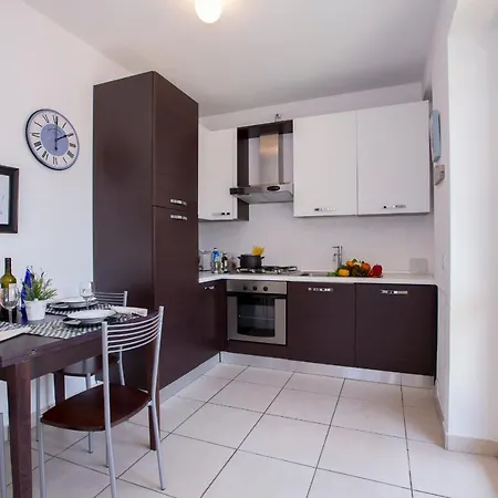 Appartement Sleeps 6 Pool Air Con Argegno